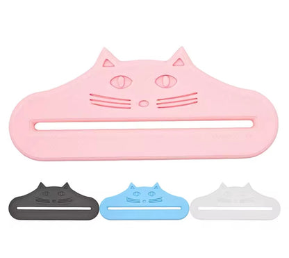 SnackPaw Treat Dispenser