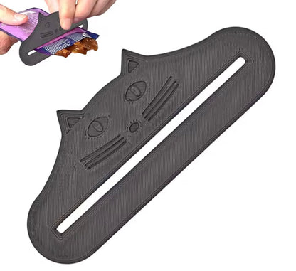 SnackPaw Treat Dispenser