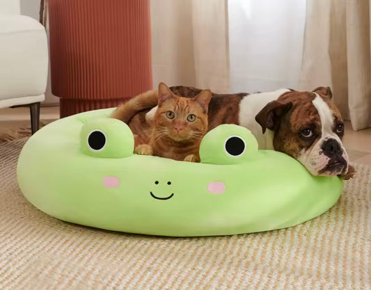 FrogPaws Cat House